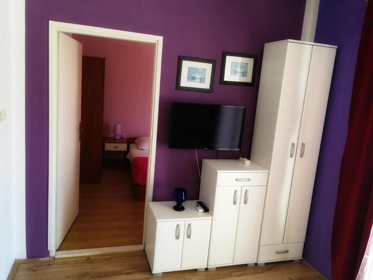 Apartmani Leon Biograd Na Moru Exterior photo